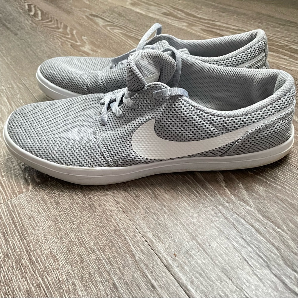 Nike Light Gray Mesh Sneakers